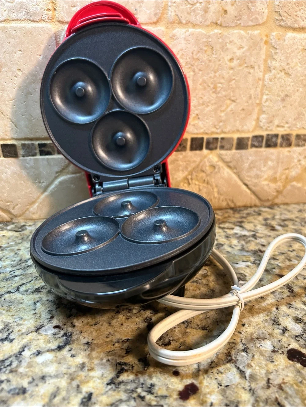 Red Portable Electric Mini donut Maker